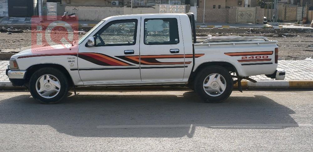 تويوتا هايلوكس